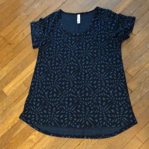 Lularoe Classic T - Medium